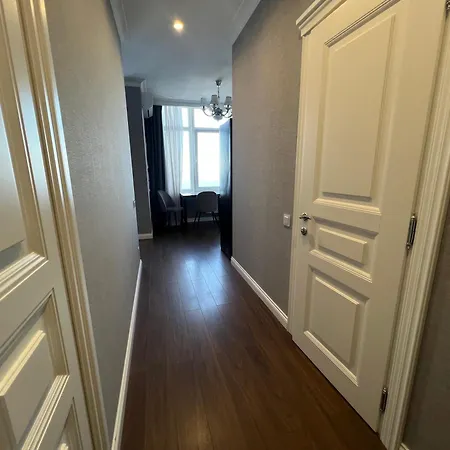 Apartment 32 Pearl - Blackwhite Odesa